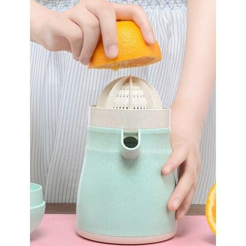 Wheat Environmental Protection Material Home Mini Manual Penguin Juicer Cup Portable Juicer Kitchen Tools Accessories 600ML