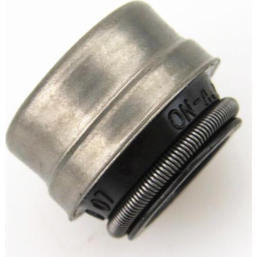 READXT 7mm Car Engine Valve Stem Oil Seal Accessories For VW Passat B5 B6 Jetta Bora 5 MK5 Golf 4 MK4 Touran 027109675F