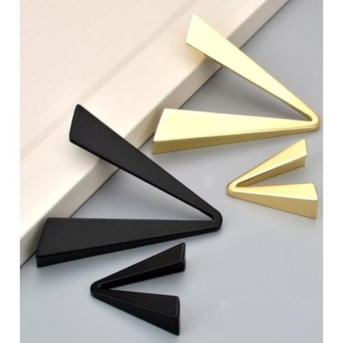 Furniture Knobs Simple Golden Kitchen Cabinet Door Handles Black Zinc Alloy Drawer Pulls V-shaped Furniture Handle Hardware