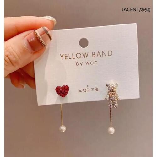 Punk Womens Earrings 2020 Korean Fashion Asymmetric Love Pearl Heart-shaped Bear Cute Crystal Tassel Earrings Wholesale Resin