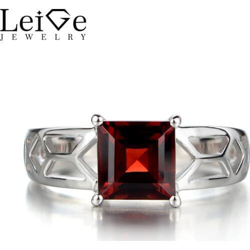 Leige Jewelry Garnet Engagement Rings for Women Solitaire Ring Square Cut Gemstone Jewelry Sterling Silver January Birthston