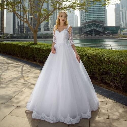 Princess Half Sleeves Ball Gown Lace Applique Wedding Gown Lace Up Back Floor Length Bridal Dress robe de mariee sirene