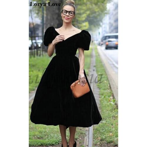 Black Cocktail Dresses 2021 Burgundy Off Shoulder Short Prom Dresses Velvet Homecoming Vestidos De Gala Women Graduation Gowns