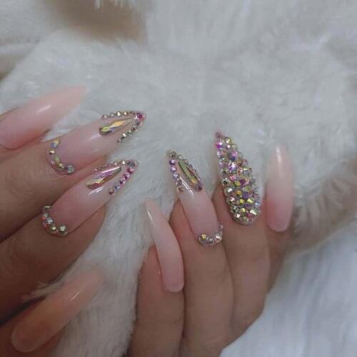 Extra long pointed oval fake nails slim art salon nail crystal diamond nail Nude
