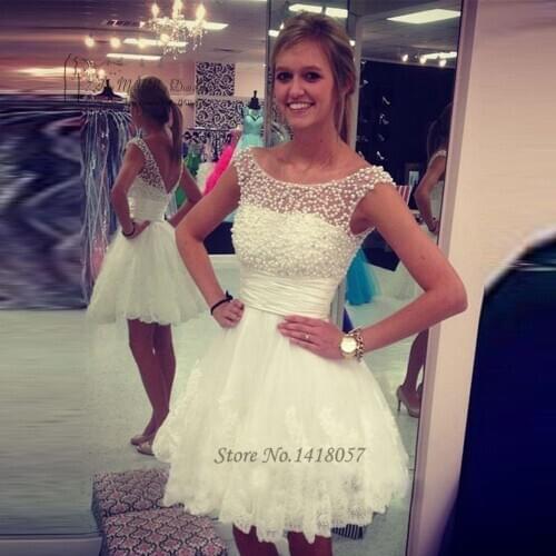 Modest Vintage Short Wedding Dress Pearls Lace Wedding Gowns V Back Vestido de Noiva Curto 2017 Bride Dresses Scoop Above Knee