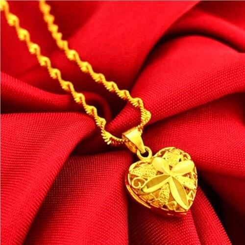 Hot Sale New Simple Fashion Metal Plating Love Heart Necklace luxurious Ladies Pendant Chain European and American Jewelry