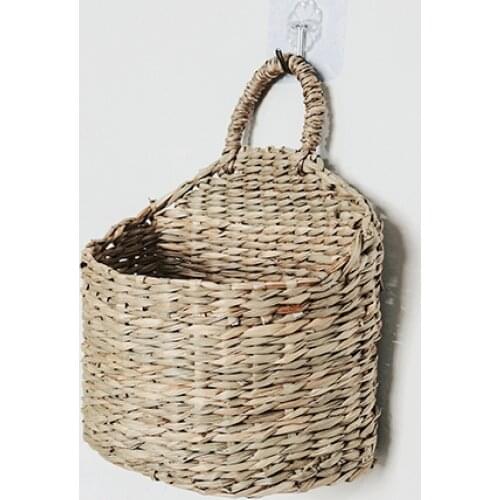 Wall Hanging Handmade Woven Basket Home Decor Creative Country Style Rustic Straw Storage Basket Suitable For Living usefulness