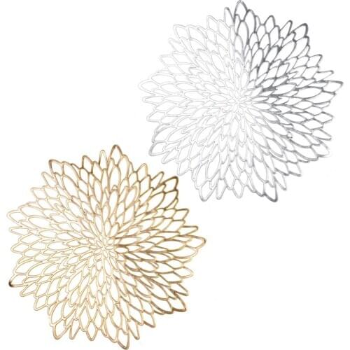 High Quality Fashionable PVC Decor Heat Resistant Hollow Insulation Coaster Bowl Mat Home Christmas Table Pad