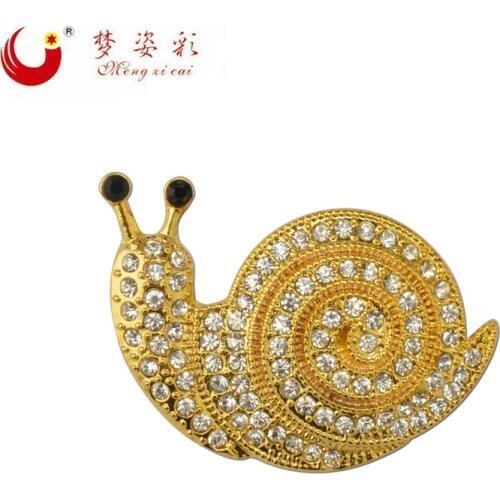 2019 New Fashion jewelry Animal Brooch Bouquet For Women Cheap Broche Wedding Casamento Souvenir Cute Crystal Snails brooches