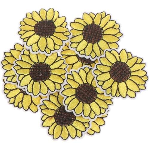 10pcs/lot DIY Embroidered Sunflower Sticker Patch Iron On Sew On Clothes Jeans Coats Bags Appliques Handmade flower Shirt badge