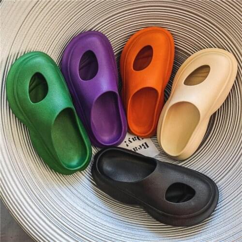 2021 Summer Slippers Men Solid Color Casual Home Women Shoes EVA Non-Slip Light Beach Ladies Slides Shower Slippers High Quality