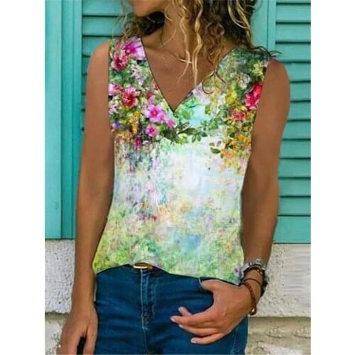 Fashion woman T-shirt casual plus size T-shirt loose sleeveless T-shirt