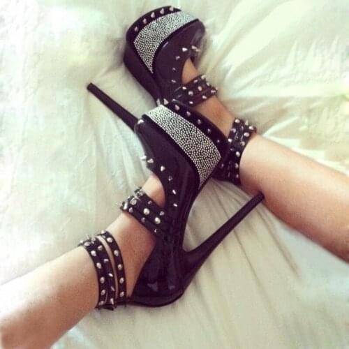 Rock Style Rivets Studs Black Patent Leather Sandals Crystal Drilled Platform Sexy Women Performance High Heels Party Sandals