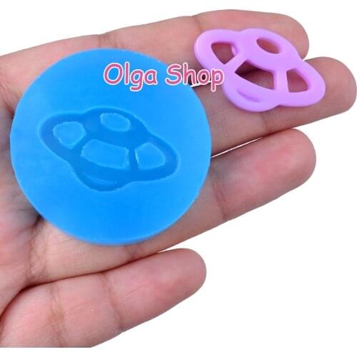 PYL752 29.5mm x 17.5mm Flying Saucer Silicone Mold Fondant Cake Decoration Candy Resin Clay Earrings Necklace Craft Soap Candle