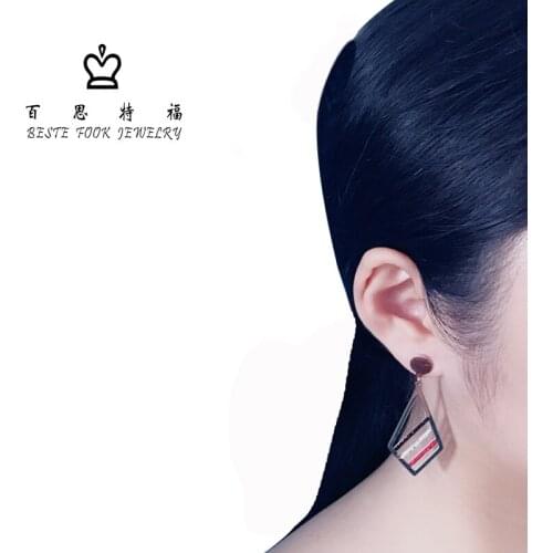 BESTE FOOK JEWELRY Dangle Earrings