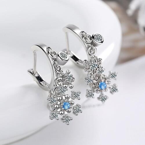 Simple female earrings 925 Sterling Silver Stud Earrings High Quality Woman Wedding Jewelry Snowflake Crystal Zircon Earrings