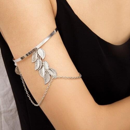 Bohemian Leaf Charm Upper Arm Bracelet Metal Leaves Tassel Pendants Arm Cuff Bangle Bracelets for Women Fashion Jewelry