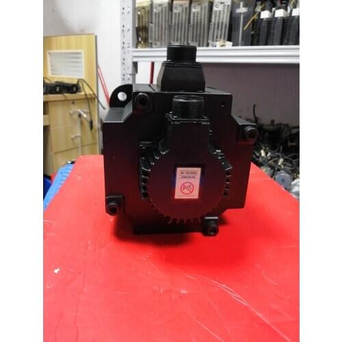 SGMGH-30DCA6F-OY SERVO MOTOR , used in good condition . 80% appearance new , good working , free shipping