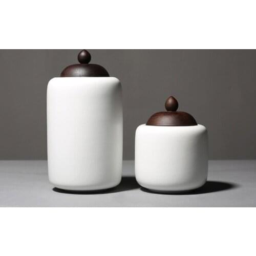 Modern Ceramic White Sealed Tea Caddy Ebony Cover High-end Art Candy Jewelry Box Kitchen Food Storage Container Home Decoration
