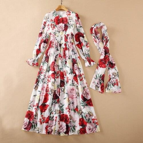 European and American womens wear for spring 2021 Long sleeved scarf with floral print Fashion pleated dress
