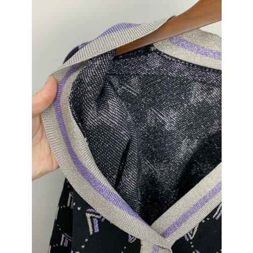 Womens Knitted Plaid Sweater Long Sleeve Preppy Style V-neck Loose Single Breasted Coat Ladies Knitwear Cardigans 2021 New