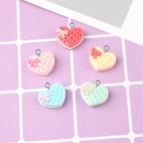 10pcs 17*14mm Fashion DIY resin heart cookie charms kawaii cabochon sticker simulated fake food craft decoration jewelry making