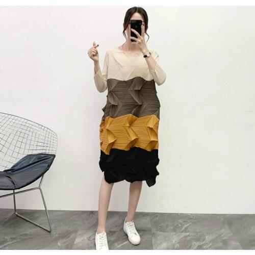 Plus Size Dress For Women 45-75kg Elastic Miyake Pleated 2020 Autumn And Winter New Color Patchwork Round Neck Loose Dress Midi