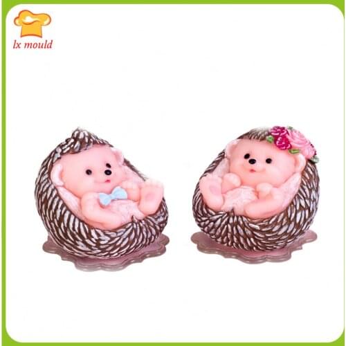 2021 New Hedgehog Baby Silicone Molds Animal Candle Chocolate Soap Egg Tool Baking Mould