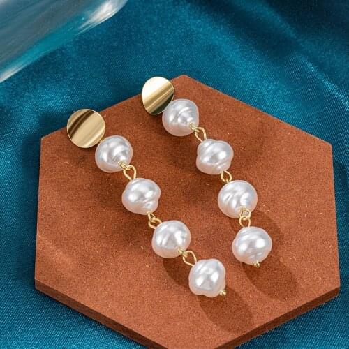 2021 New Long Dangle Noble Earrings for Women Fashion Simulated Pearl Tassel Drop Earrings Vintage Gold Color Brincos Jewelry