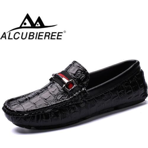 ALCUBIEREE Brand Loafers for Man Casual Driving Shoes Male Slip-on Mocassin Soft Breathable Men Flats Men Gommino Boat Shoes