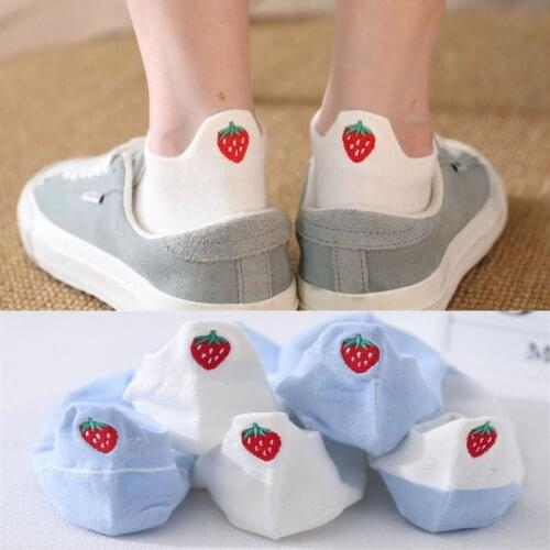 Spring And Summer Women Fashion Cotton Cute Short Heel Boat Socks High Quality Strawberry Embroidered Breathable Shallow Mouth