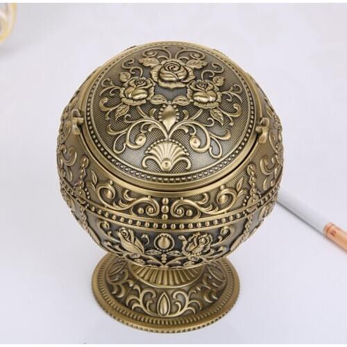 Multi-Functional Creative Ashtray European Style Ashtray Living Room Metal Living Room KTV Office Home with Lid