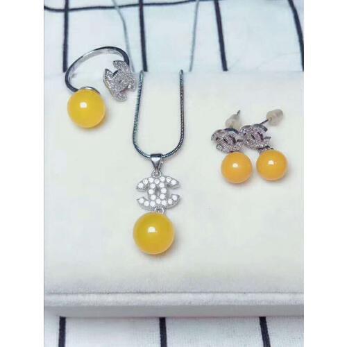 C90#925 silver inlaid natural chalcedony set, the jade face is clean and translucent