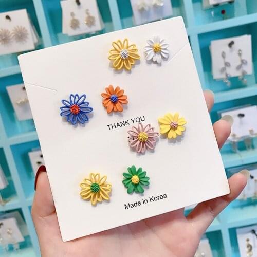 Sweet Spring Flowers Earrings For Women Fashion Jewelry Classic Colorful Daisy Stud Ears Good Gift S925 Needle