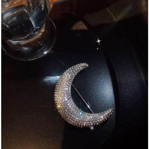 Luxury Female Crystal Moon Brooch Charm Silver Color Party Brooches For Women Cute Bridal White Zircon Wedding Brooch