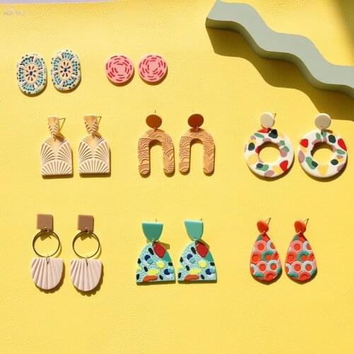 AOMU 2020 New Fashion Vintage Geometric Hollow Round Colorful Pattern Acrylic Earrings for Women Party Jewelry Gifts