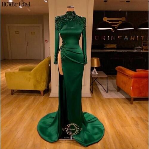 Sexy Green Long Saudi Arabic Evening Dress High Neck Long Sleeves Chic Pearls Satin Mermaid Formal Dresses With High Slit New