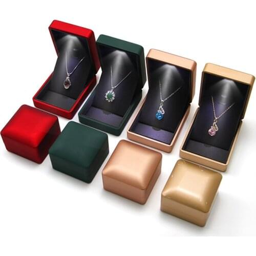 New Coming LED Light Jewellery Case Necklace Pendant Ring Ornaments Gift Packaging Display Storage Box