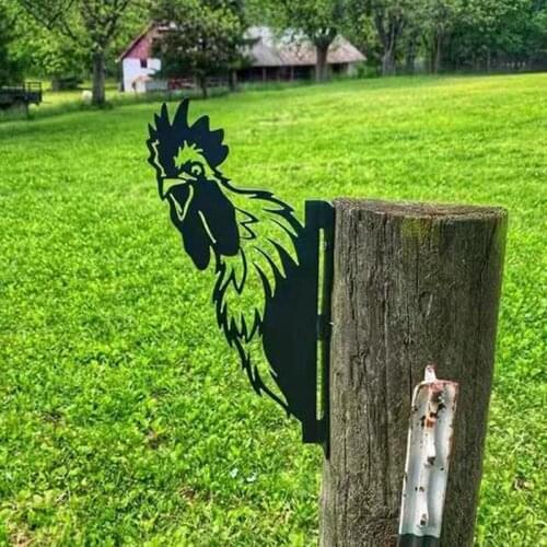 Peeping Chicken Metal Art Wall Decor Farm Fence Wall Art Hanging Chicken Garden Decor Outdoor Indoor Hanging Ornaments