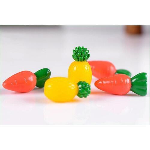 50pcs Carrot Pineapple Dollhouse Landscape Miniatures Accessories Resin ornaments Home Garden Decor DIY Material