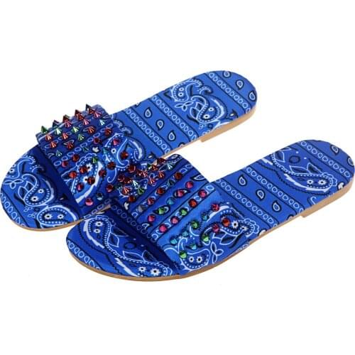 Women Slippers New Summer Fashion Printing Rivet Sandals Non-Slip Comfortable Holiday Beach Shoes Big Size Female Casual Shoes