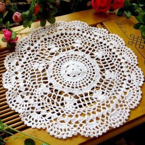 Vintage Hollow Flower Placemat Hand Crocheted Lace Doilies Round Table Coaster Dining Table Placemat Table Mats Cup Coasters