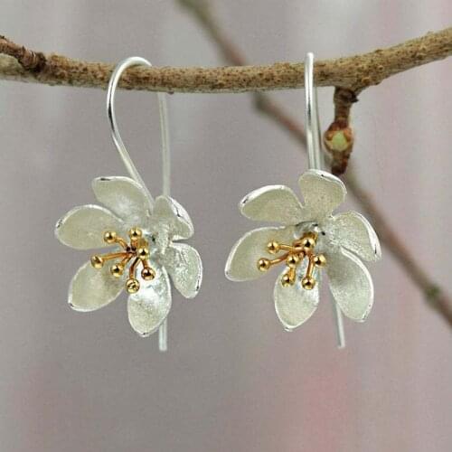 2020 Wholesale Cross-border Two-tone Daisy Flower Hook Earrings Flower Tassel Long Silver-plated Earrings