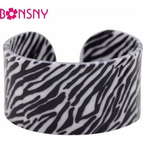 Bonsny Acrylic Zebra Pattern Wide Horse Cute Bracelets Bangles For Women 2017 News Jungle Animal Jewelry Gift Bijoux Decoration