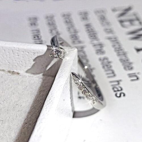 Personality Trendy Fine Silver Color White Crystal Ring Cocktail Party Tail Ring Girls Wedding Engagement Ring Jewelry Gift