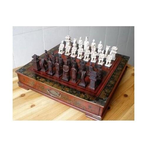YM Collectibles Vintage Rosewood Table Warriors Horses 32 Pieces Chess Set
