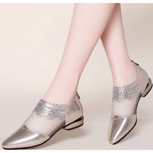 2021 Flat lace Shoes Women sexy pointed toe Flats black Women bright Shoes Slip On Ladies Loafers Spring Women hollow out Flats