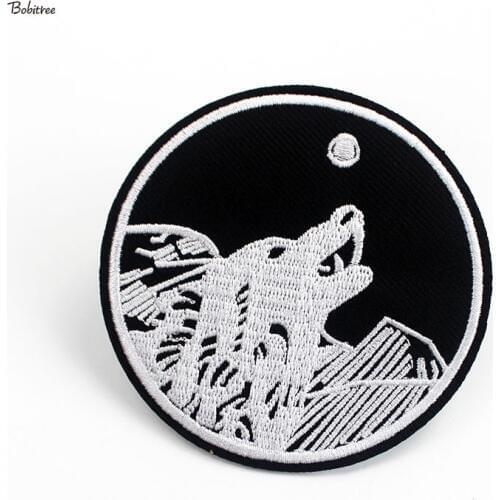 White Wolf Round Badge Embroidered Cloth Patches Iron on Hippie Stickers Appliques for Jacket Jeans Bags Sewing Supplies