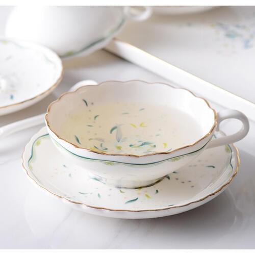 Europe Bone china Coffee Cup and saucers Wide mouth Coffee Cups British tea set flower tea cup Home Party Drinkware 150 ML