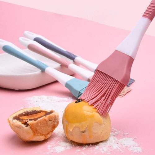 1pcs Candy Color Cream Scraper Non-stick One-piece Design Heat Resistant Silicone Baking Spatula Oil Brush Tool for Stir Bakery